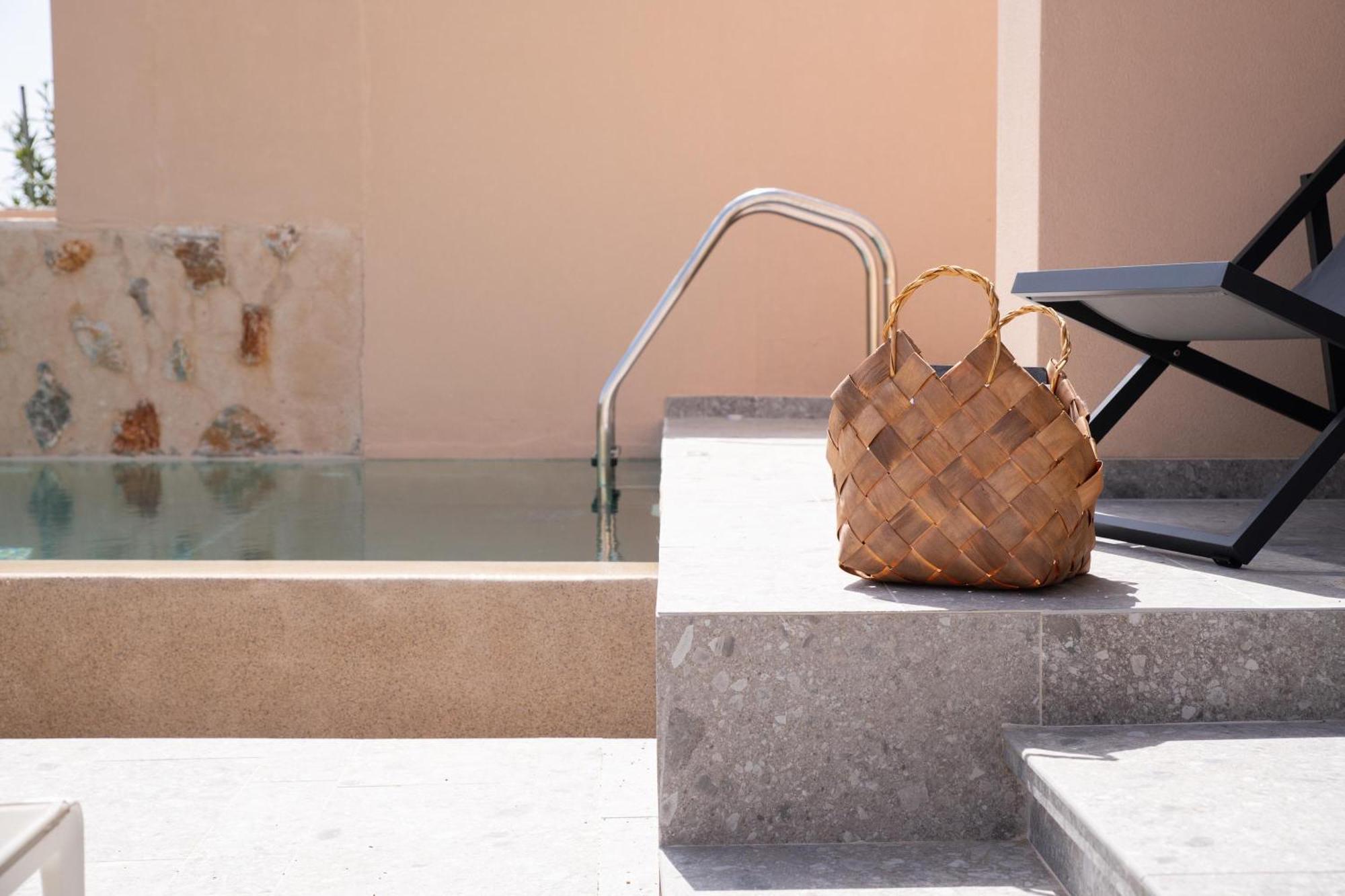 Nisi Living Concept Villa Ialysos  Rum bild